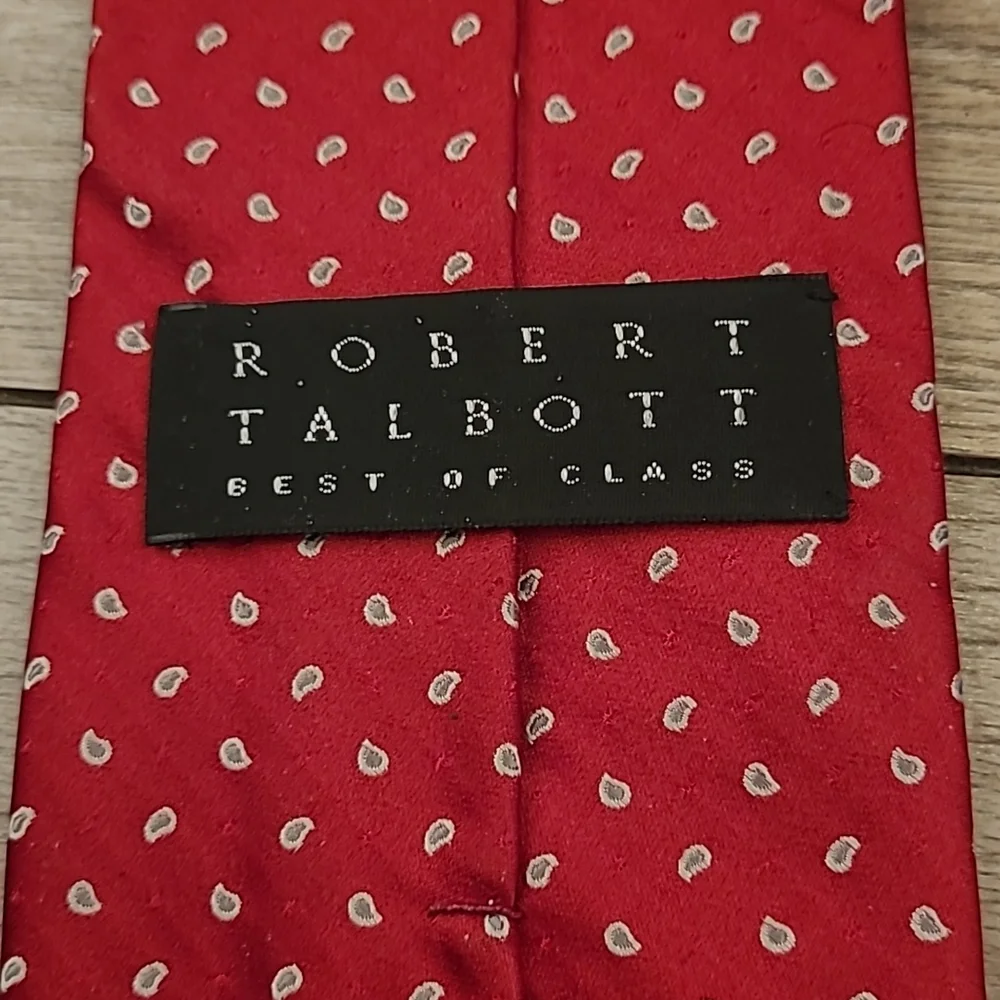 ROBERT TALBOTT Best of Class Metallic Red Modest‎ Paisley Mens Silk Tie